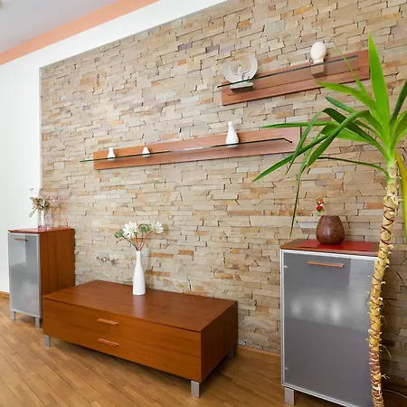 без вимикань світла в центрі 